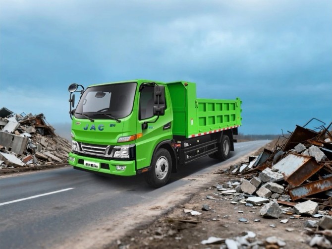 破解地库运输难题！江淮1卡四款工程车精准覆盖全场景